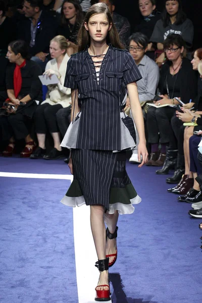 Look 73